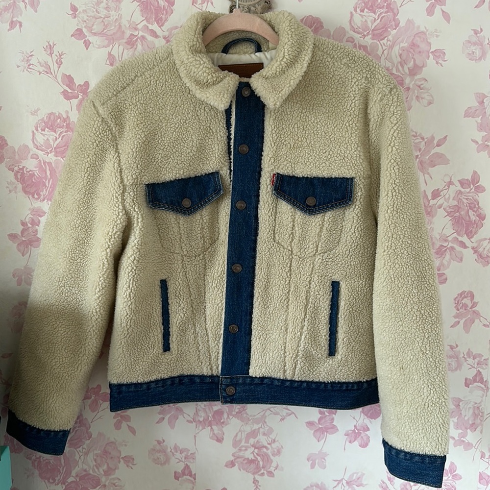 Levi’s Sherpa jacket